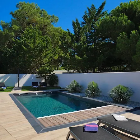 Villa 890 Les Barjottes - Modern And Heated Pool