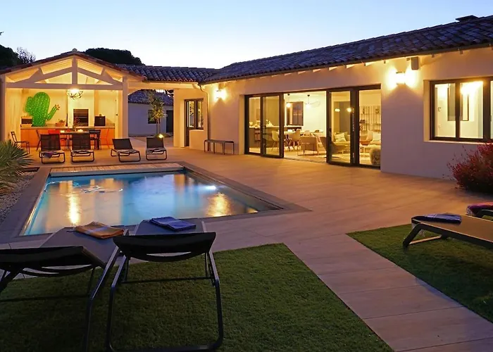 فيلة 890 Les Barjottes - Modern And Heated Pool